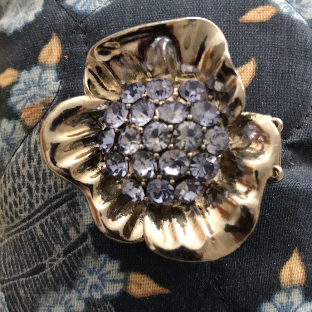 Ring - Picture 2 of 2